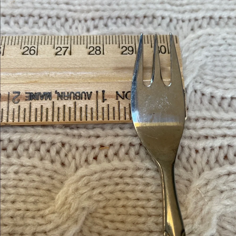 5 VTG Oneida Northland Dardanella stainless steel cocktail/seafood fork flatware